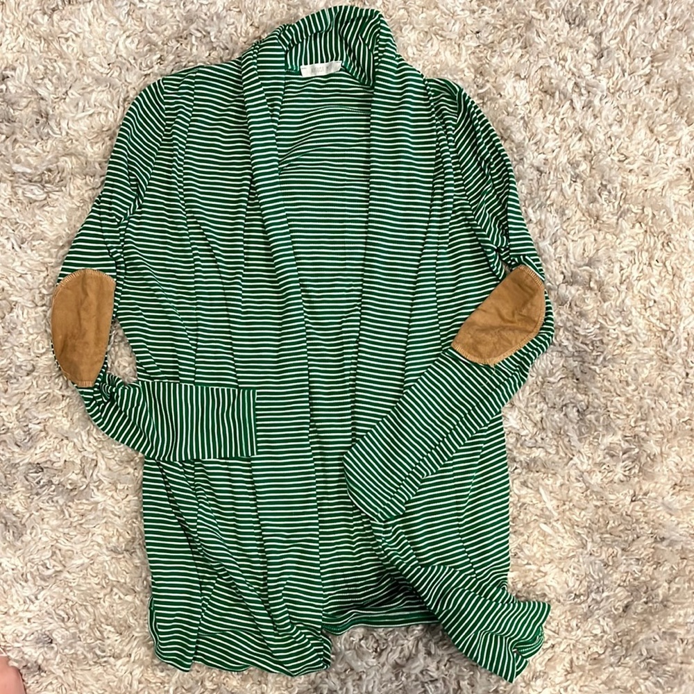 Comfy cardigan! Suede elbows!